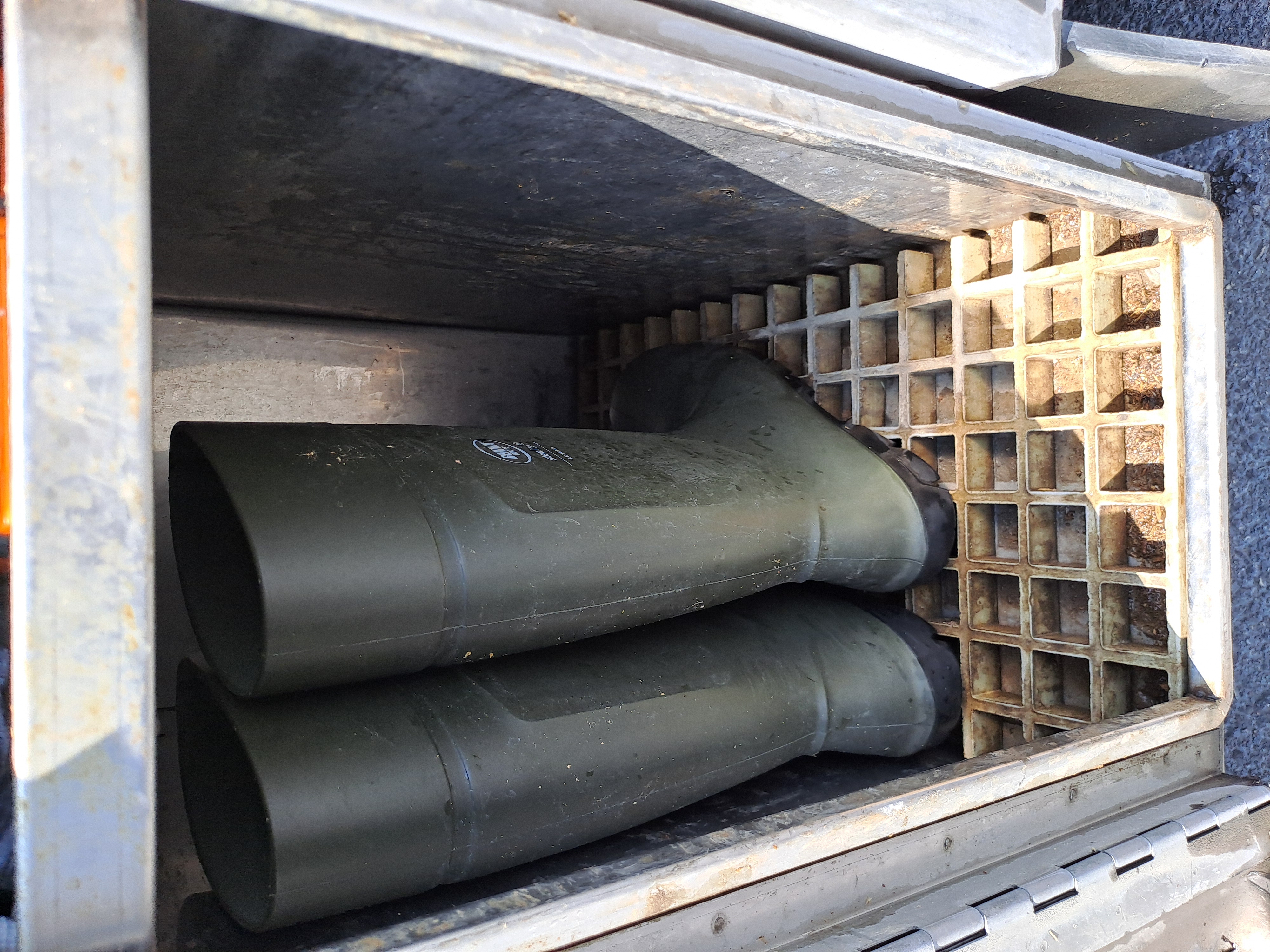 Immagine 3: Vano portastivali